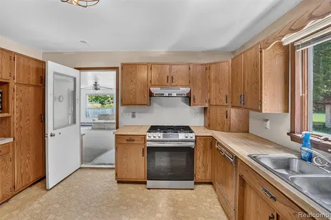 3775 W Saginaw Road, Vassar MI 48768 9594 photo 4