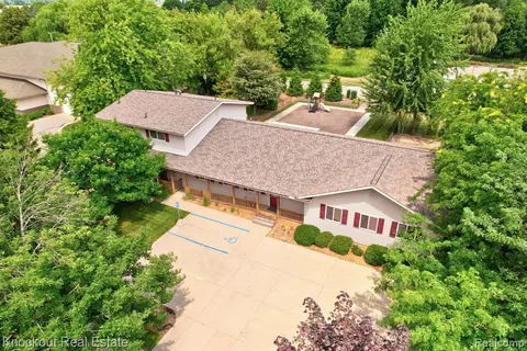928 W Ardussi Street, Frankenmuth MI 48734 1457 rental property