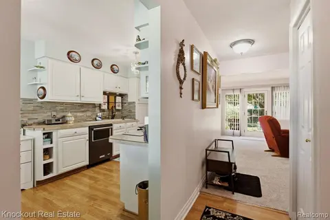 249 Churchgrove Road, Frankenmuth MI 48734 1036 photo 5