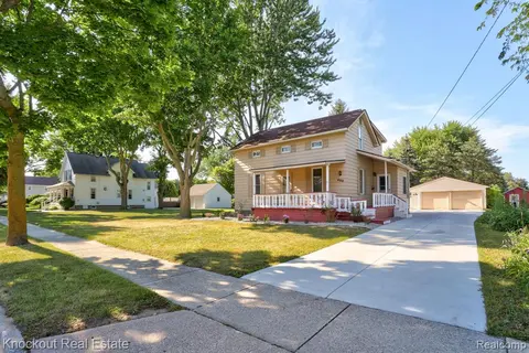 480 E Genesee Street, Frankenmuth MI 48734 1140 photo 3