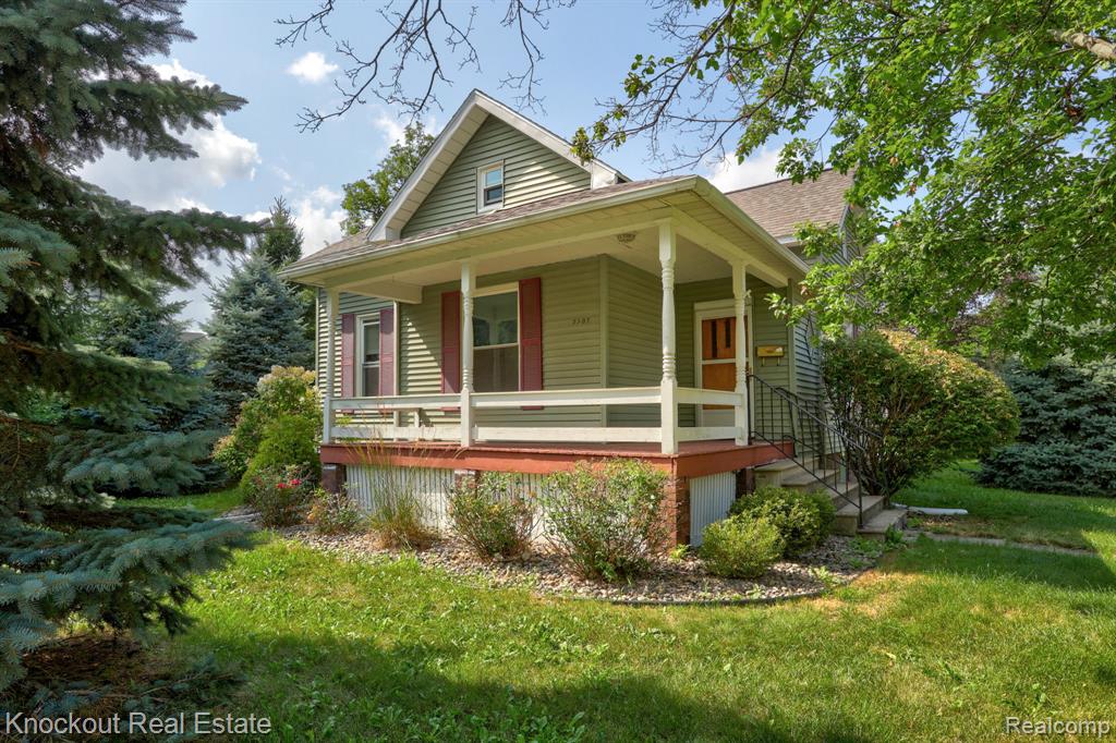 2502 Stobbe Street, Saginaw MI 48602 4057 photo 1