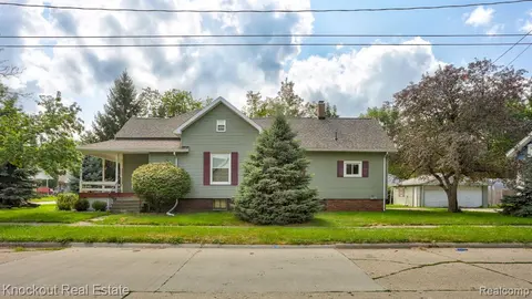 2502 Stobbe Street, Saginaw MI 48602 4057 photo 3