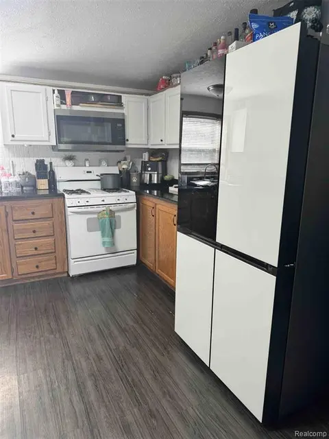 11079 Armstrong, Saginaw MI 48609 photo 2