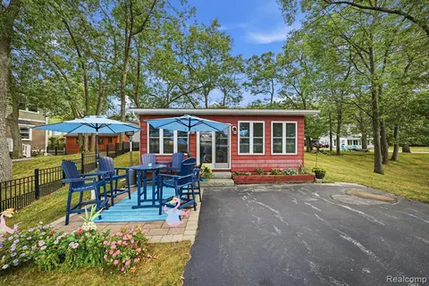 4599 Port Austin Road, Caseville MI 48725 9792 photo 2