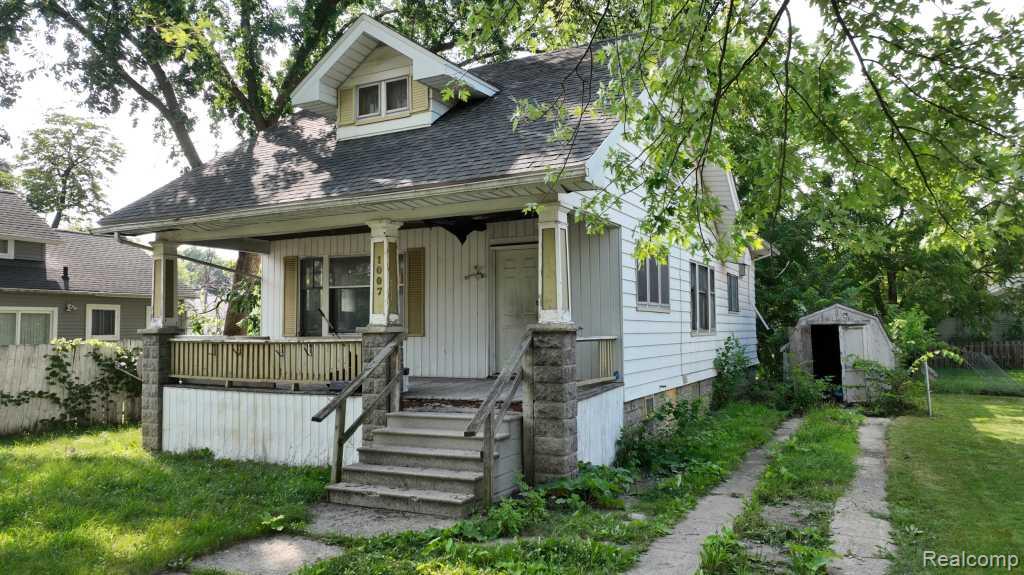 1007 N Oakley Street, Saginaw MI 48602 4658 photo 1