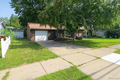 707 E Wisconsin Street, Mount Pleasant MI 48858 2769 photo 2