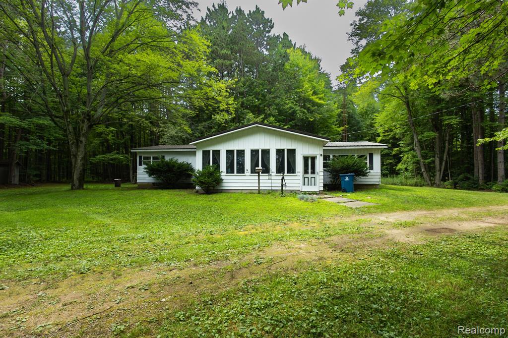 7800 Oak Road, Millington MI 48746 9046 photo 1