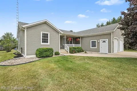 3690 Densmore Road, Caro MI 48723 9625 photo 2