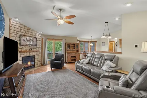 3690 Densmore Road, Caro MI 48723 9625 photo 4