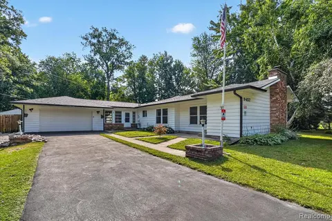 9457 Sheridan Road, Burt MI 48417 2167 photo 2