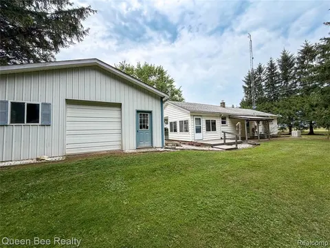 9012 Lincoln Road, Harbor Beach MI 48441 9333 photo 3