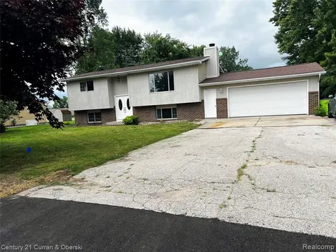 1954 W Midland Road, Auburn MI 48611 photo 2