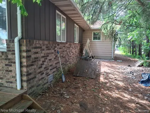 2433 Willow Street, Deckerville MI 48427 9408 photo 4