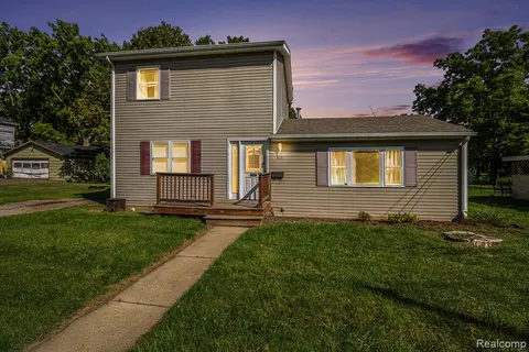 415 E Oliver Street, Corunna MI 48817 1766 home for sale