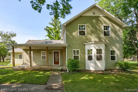 6727 Pine Street, Cass City MI 48726 1529 photo 2