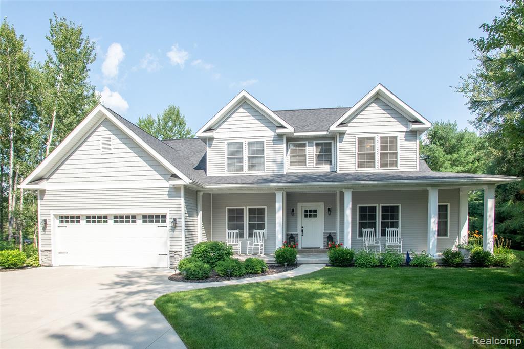 2140 N 5 Mile Road, Midland MI 48642 9447 photo 1
