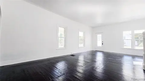 1408 W Main Street, Owosso MI 48867 2050 photo 4