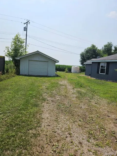5835 Bay City Forestville Road, Akron MI 48701 9785 photo 2