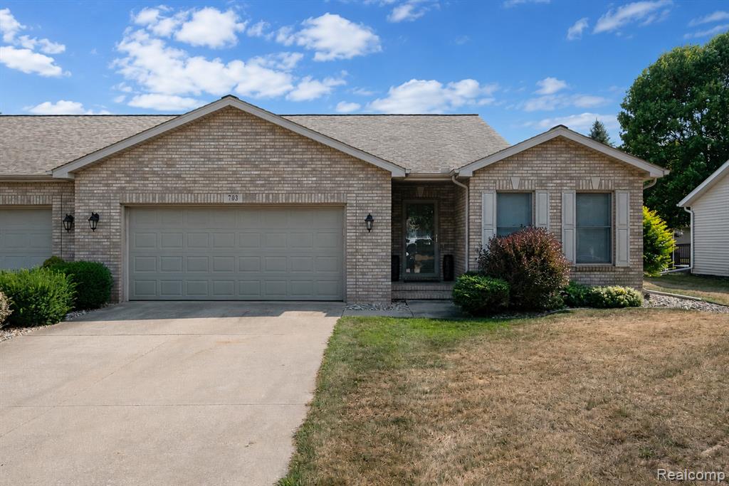 703 Andrew Drive, Frankenmuth MI 48734 9316 photo 1