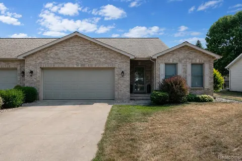 703 Andrew Drive, Frankenmuth MI 48734 9316 condo for sale