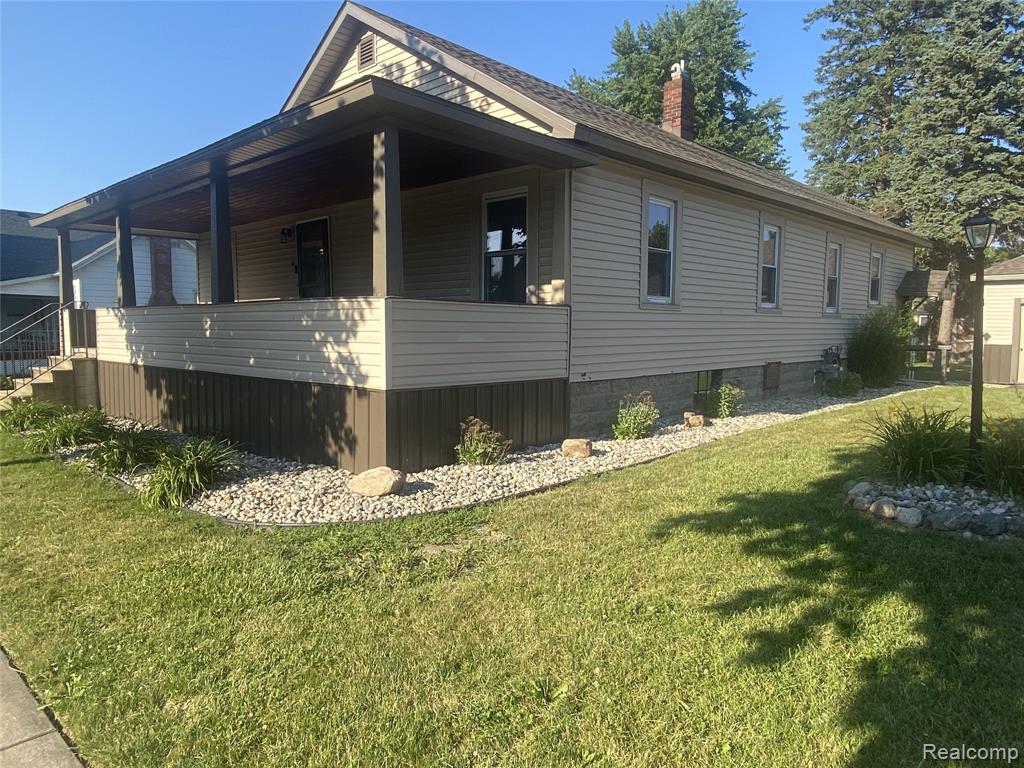 809 Stanton Street, Bay City MI 48708 7877 photo 1