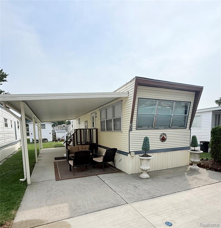 5203 Main Street, Lexington MI 48450 9258 photo 1
