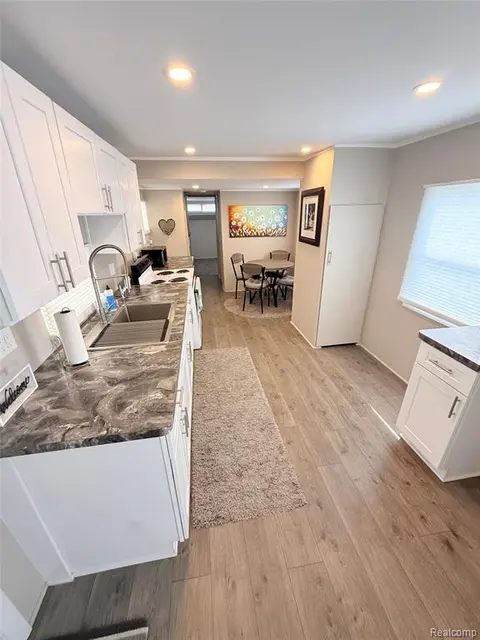 5203 Main Street, Lexington MI 48450 9258 photo 3