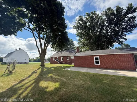 365 E Peck Road, Peck MI 48466 9590 photo 4