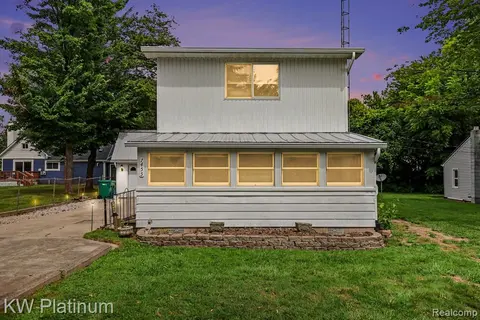 7455 N Woodland Road, Lexington MI 48450 9722 photo 2