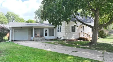11 Congress Court D, Saginaw MI 48602 3718 photo 2