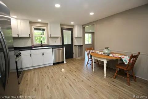 7856 Newberry Road, Durand MI 48429 9149 photo 2