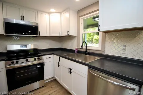 7856 Newberry Road, Durand MI 48429 9149 photo 4