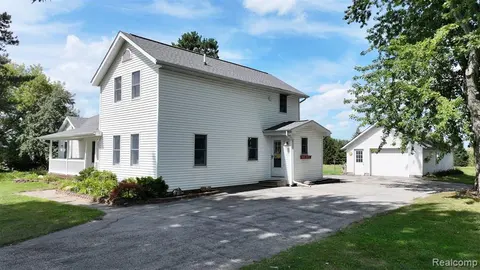 12930 Wilkinson Road, Freeland MI 48623 9289 photo 3