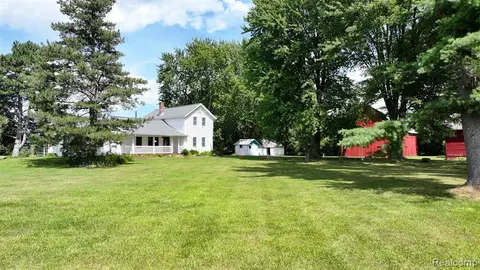 12930 Wilkinson Road, Freeland MI 48623 9289 photo 5