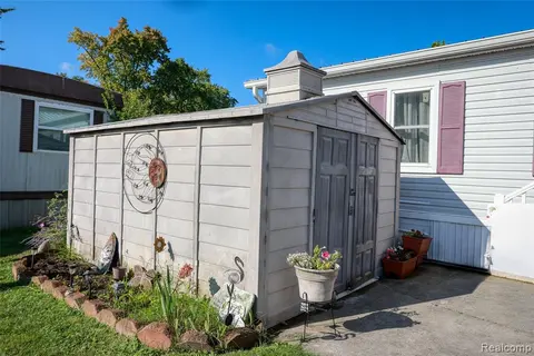 5203 Main #177 Street, Lexington MI 48450 9278 photo 3
