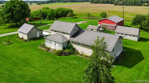 1660 W Brown Road, Mayville MI 48744 9606 photo 2