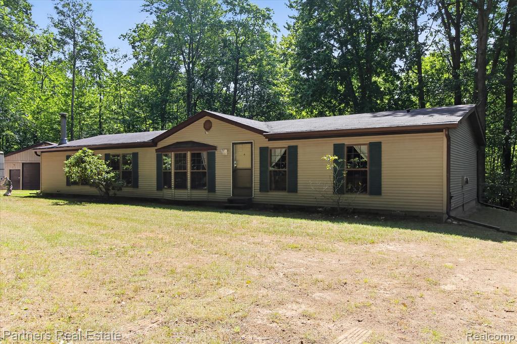5755 W Herrick Road, Lake MI 48632 8830 photo 1
