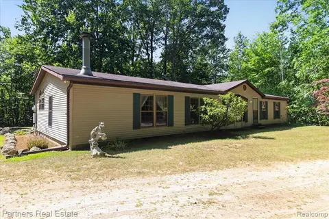 5755 W Herrick Road, Lake MI 48632 8830 photo 2