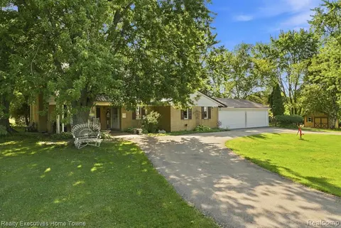 5593 Fairway Lane, Lexington MI 48450 9366 photo 3