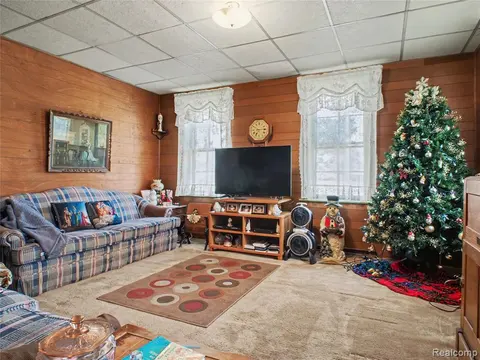 7660 Junction Road, Frankenmuth MI 48734 9536 photo 3