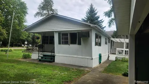 3300 Pointe Aux Barques Road, Port Austin MI 48467 9389 photo 3