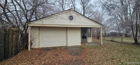 3315 Fulton Street, Saginaw MI 48601 3154 photo 2