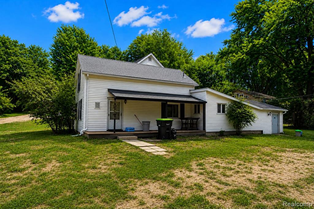 8368 Vassar Road, Millington MI 48746 9401 photo 1