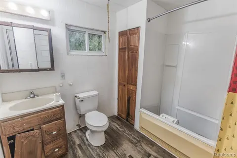 8368 Vassar Road, Millington MI 48746 9401 photo 5