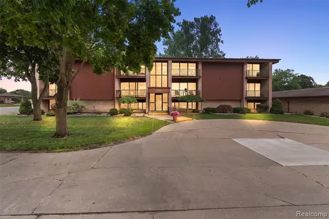 4515 Gratiot Road, Saginaw MI 48638 6237 condo for sale