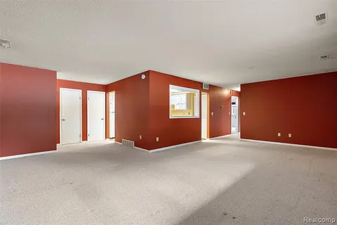 4515 Gratiot Road, Saginaw MI 48638 6237 photo 3