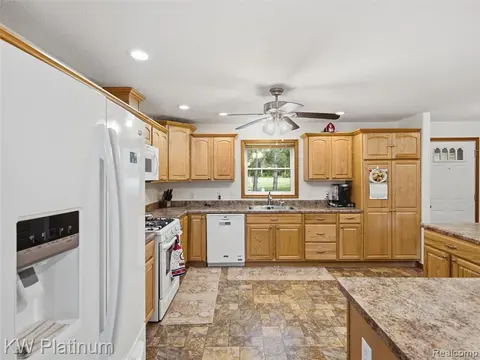 3775 Sandusky Road, Peck MI 48466 9598 photo 5