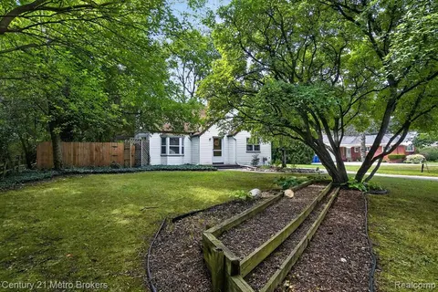 4575 Brockway Road, Saginaw MI 48638 4662 photo 3