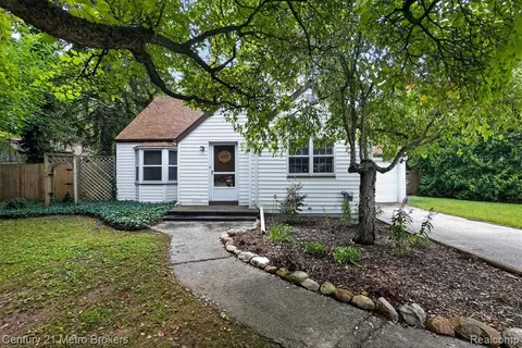 4575 Brockway Road, Saginaw MI 48638 4662 photo 4