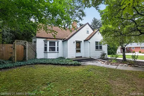 4575 Brockway Road, Saginaw MI 48638 4662 photo 5